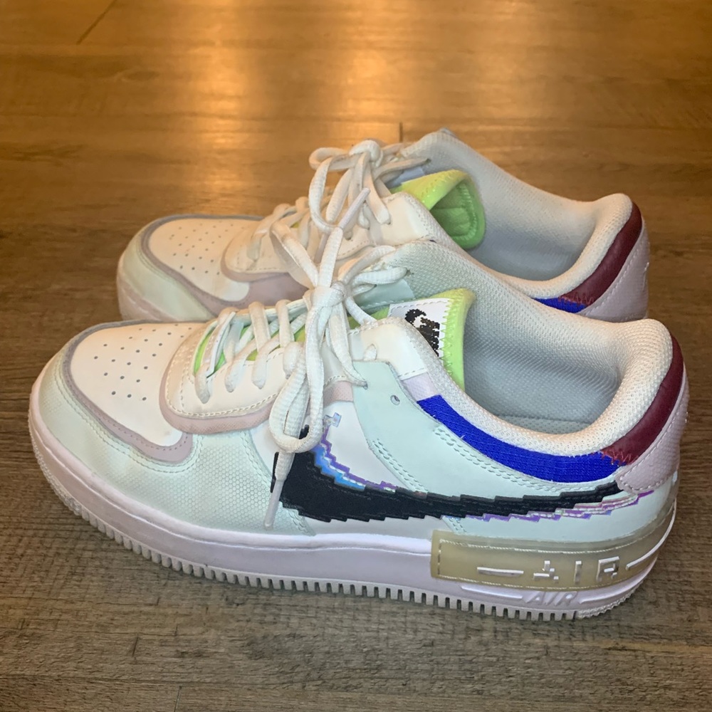 Nike Sneakers Women’s US Size 8